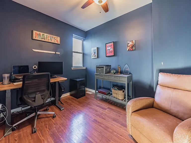 1327 S 9th St — Photo 23