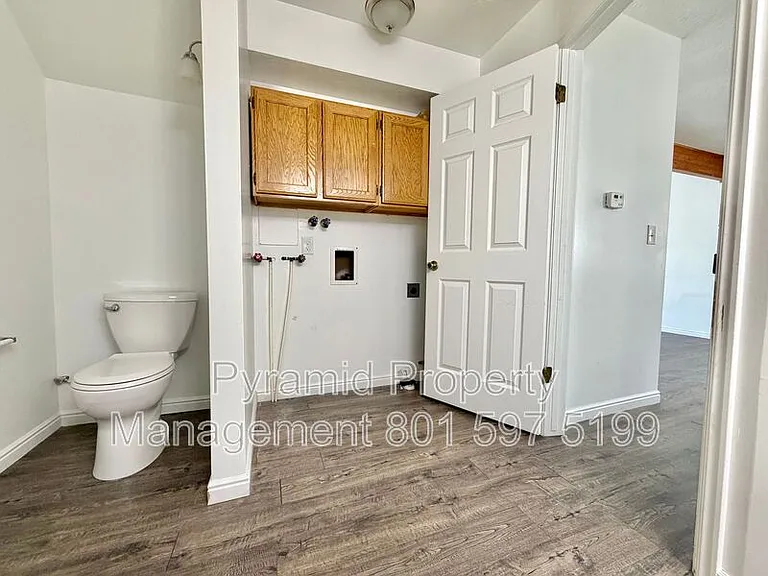1091 Shepard Ln — Photo 12