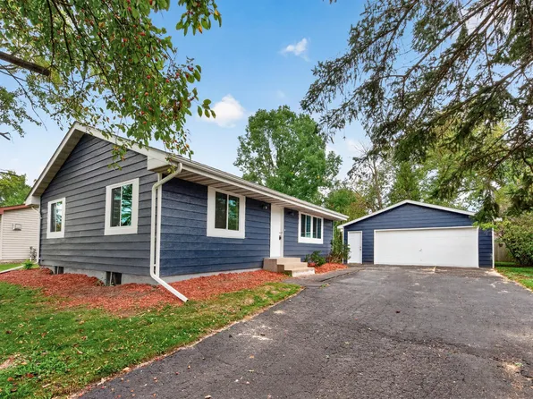 1014 9th Ave SW, Forest Lake, MN 55025