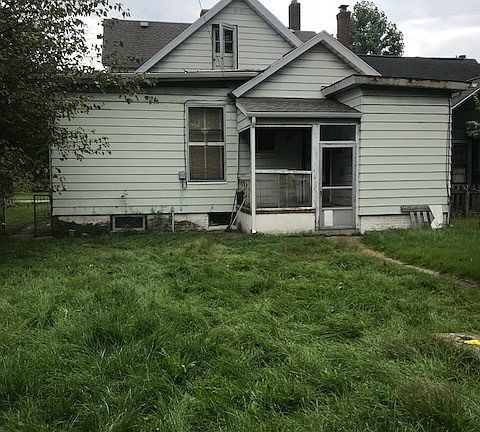 5th image of 925 W Lasalle Ave