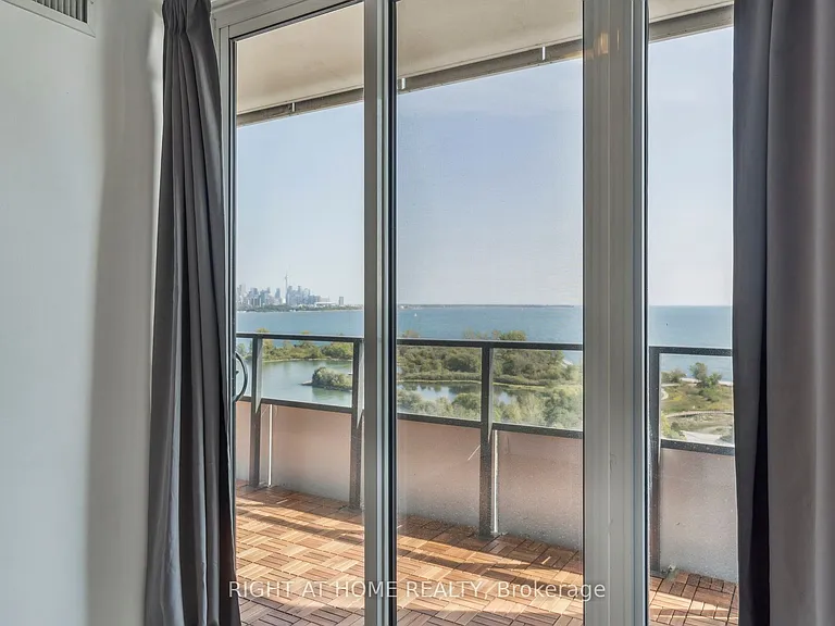 20 Shore Breeze Dr #1409 — Photo 29