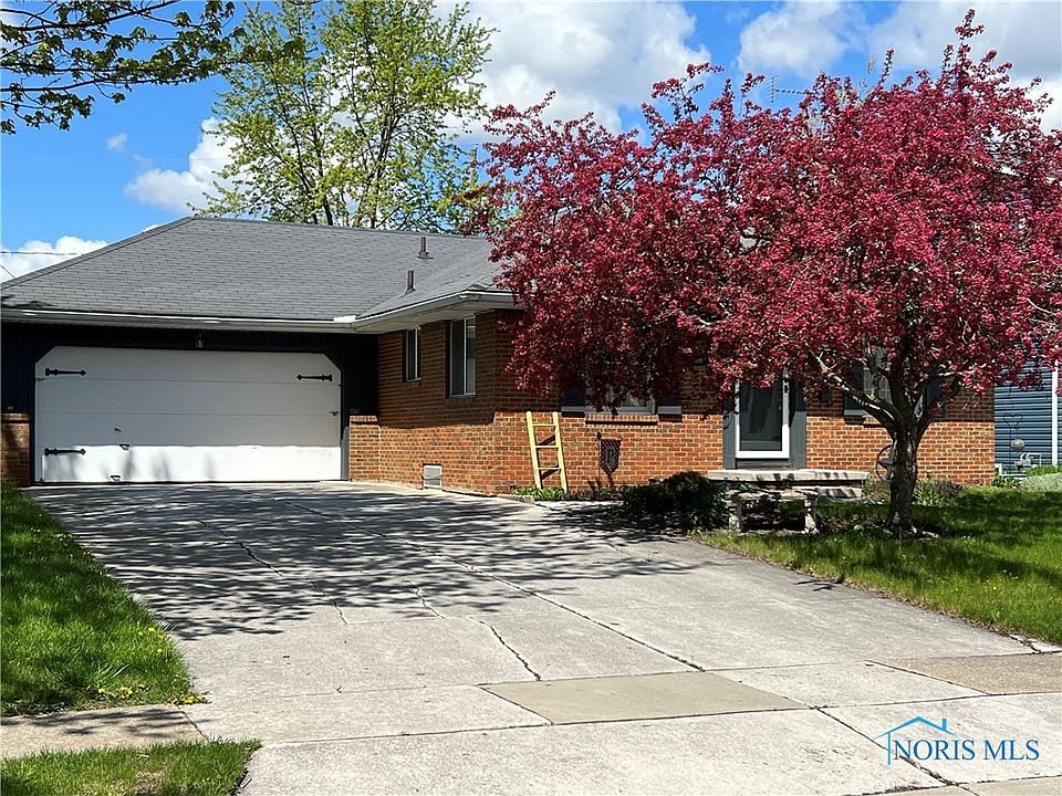 108 Rossway Ave, Rossford, OH 43460 Zillow