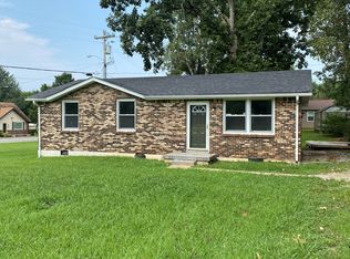 1502 Nichols Dr, Clarksville, TN 37042