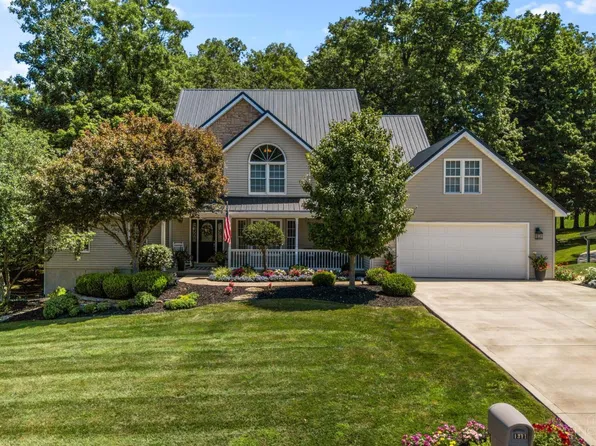 1311 Northwoods Dr, Hillsboro, OH 45133
