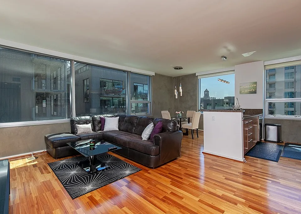 321 10th Ave #807