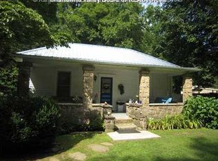 3465 Kanawha State Forest Dr, Charleston, WV 25314