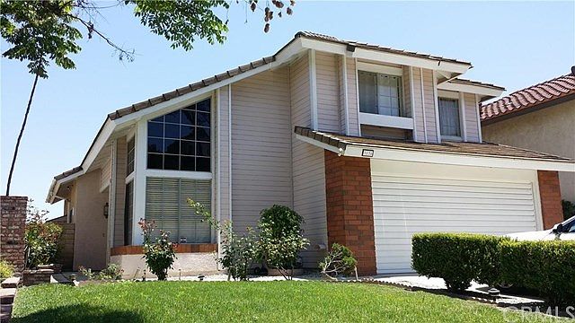 1st image of 3136 Oakcrest Dr