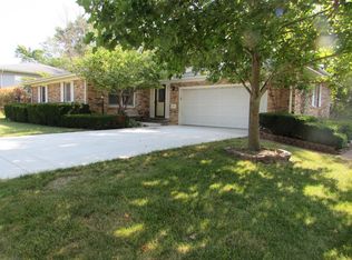 2905 Townway Rd, Danville, IL 61832