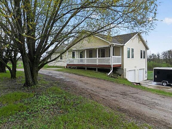 4th image of 2255 N Portage Rd