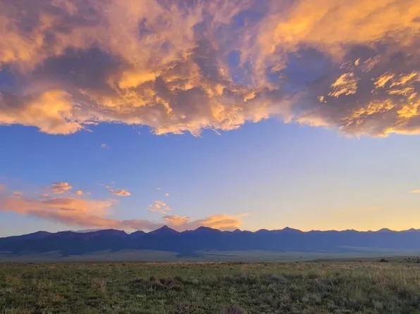 300 Zia Trl, Westcliffe, CO 81252