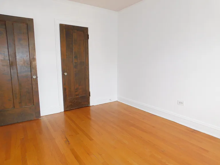 905 Sherman Ave #10 — Photo 8