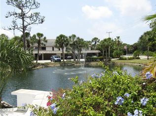 928 Capri Isles Blvd APT 130, Venice, FL 34292