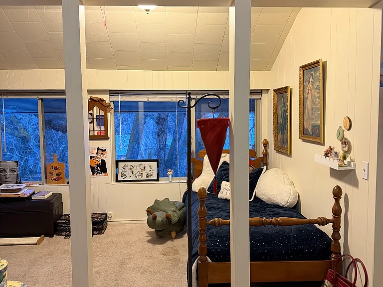 Third Avenue Apartments — Photo 2