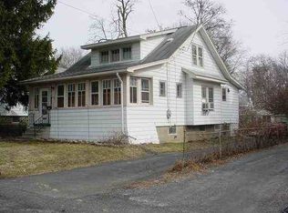 258 Hudson Ave E, Rensselaer, NY 12144