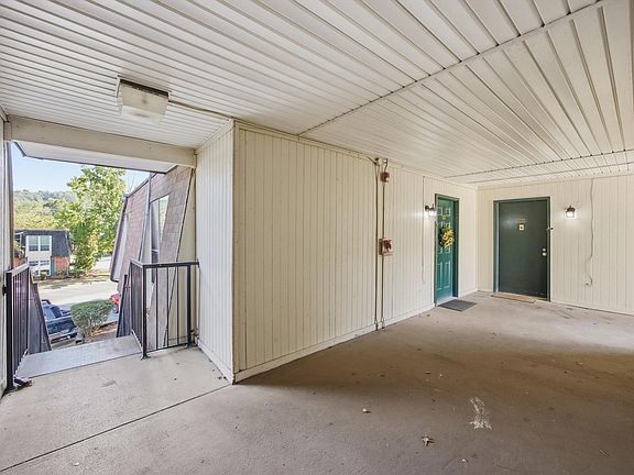 4th image of 900 Mountain Creek Rd APT Q265