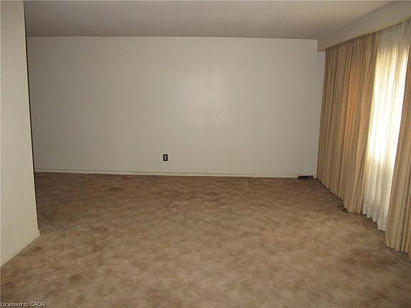 4th image of 5280 Woodhaven Dr