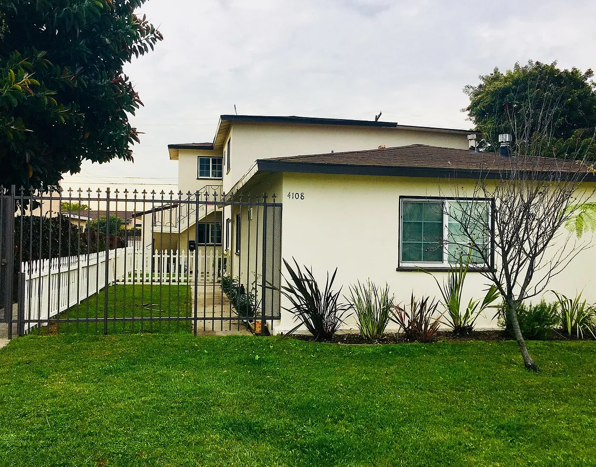 Building Photo - 4108 Redondo Beach Blvd
