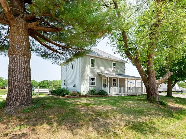 303 S 4th St, Milo, IA 50166