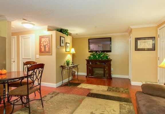 4th image of 515 Elmwood Dr #515