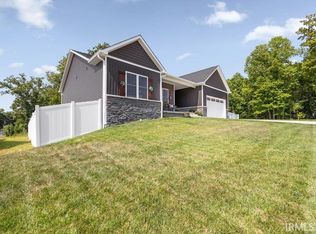 605 E Barton Woods Ln, Ellettsville, IN 47429