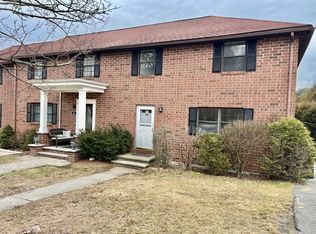 66 George Rd UNIT 66, Winchester, MA 01890