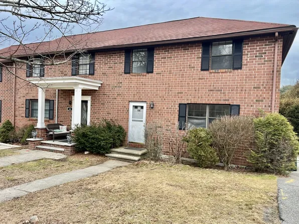66 George Rd Unit 66, Winchester, MA 01890