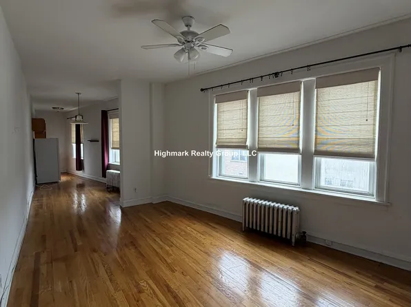 1143 W Morse Ave #305, Chicago, IL 60626