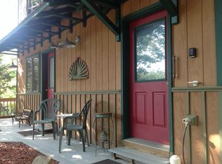 1194 W Sugar Mountain Rd, Bushkill, PA 18324