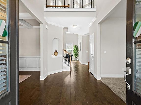 5th image of 6910 Concord Brook Ln