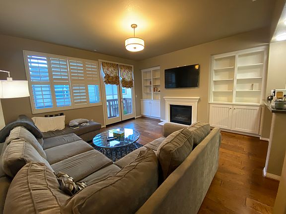 4th image of 730 Tennis Club Ln
