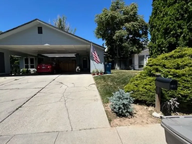 5148 W Clinton St — Photo 2