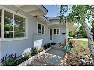 2nd image of 1446 Glenmoor Way