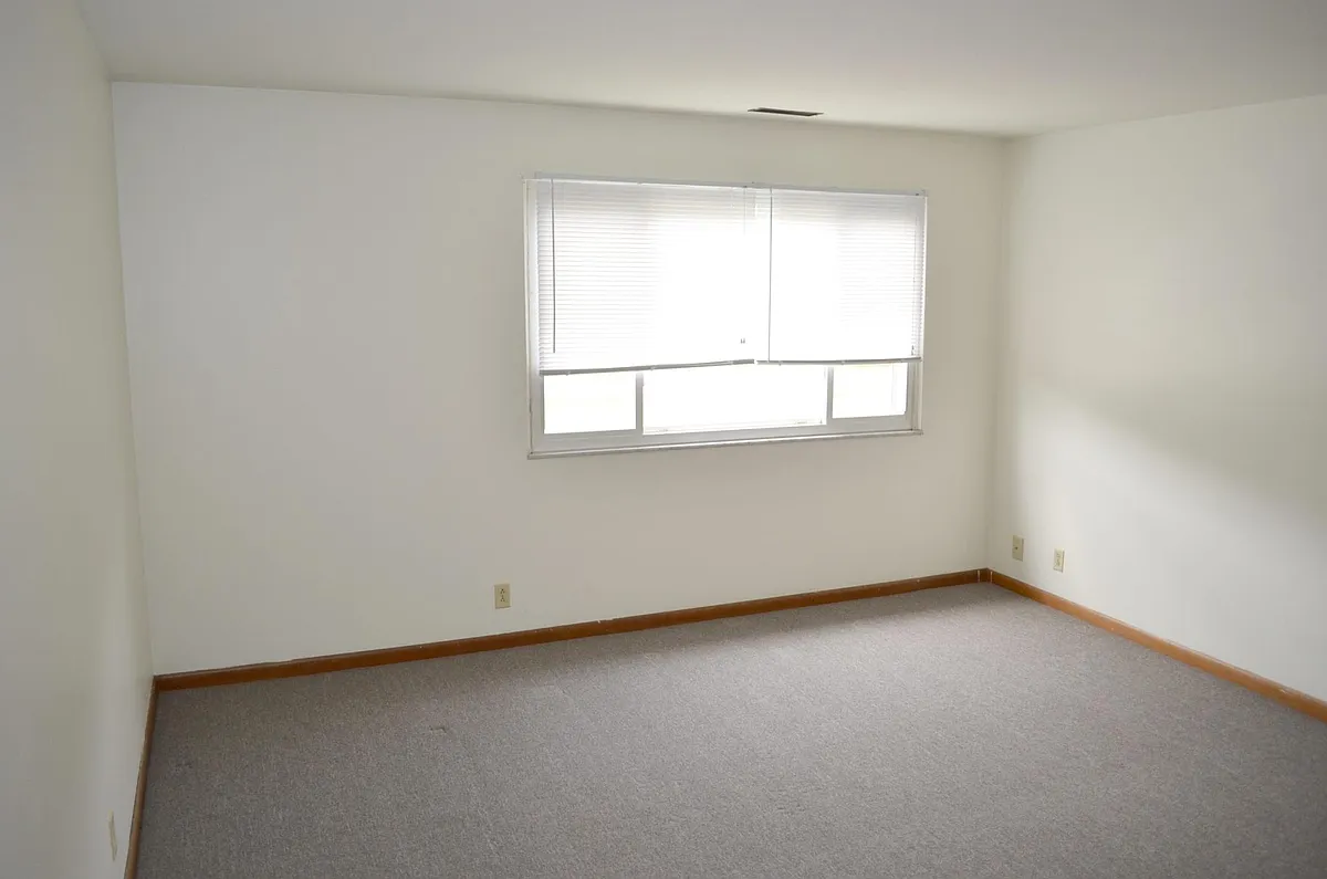 Building Photo - 6626 Ervin Rd #38