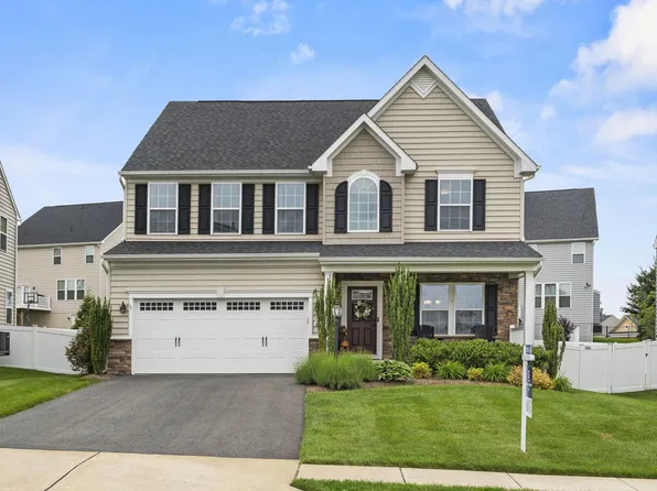 12380 Southington Dr, Woodbridge, VA 22192