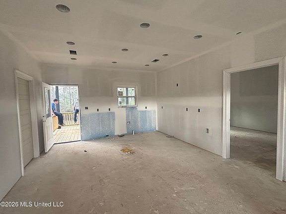 4th image of 2687 Bouie Rd