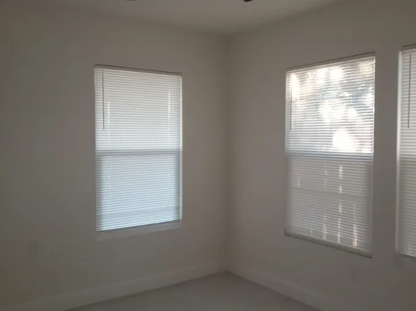 812 27th Ave W #1, Bradenton, FL 34205