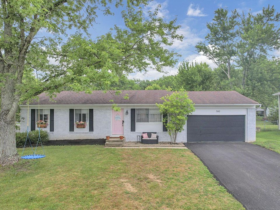1st image of 380 Hilltop Dr