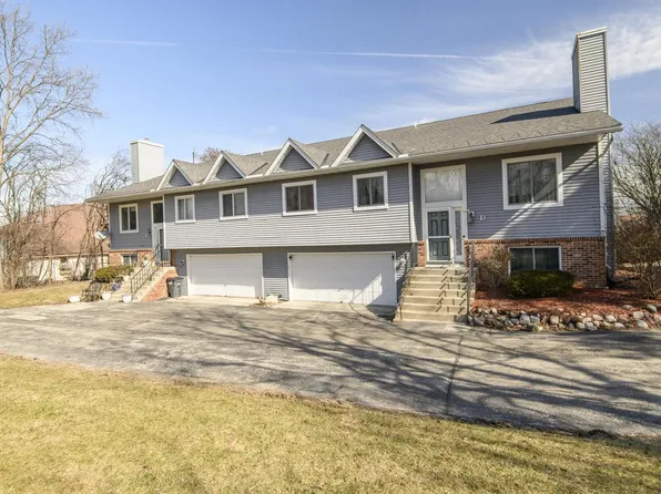 1901 Woodburn ROAD #D, Waukesha, WI 53188