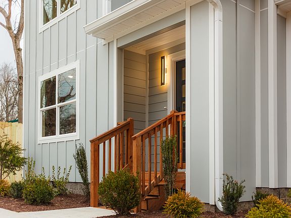 5th image of 809 Swinging Bridge Rd