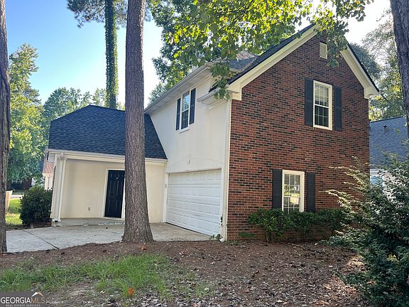 3rd image of 548 N Fairfield Dr