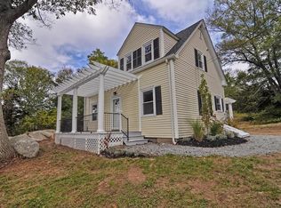 8 Youngs Rd, Gloucester, MA 01930