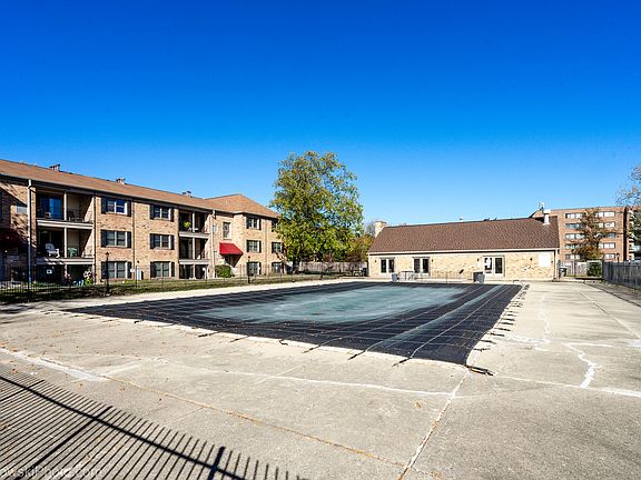 2nd image of 1704 Fayette Walk APT E