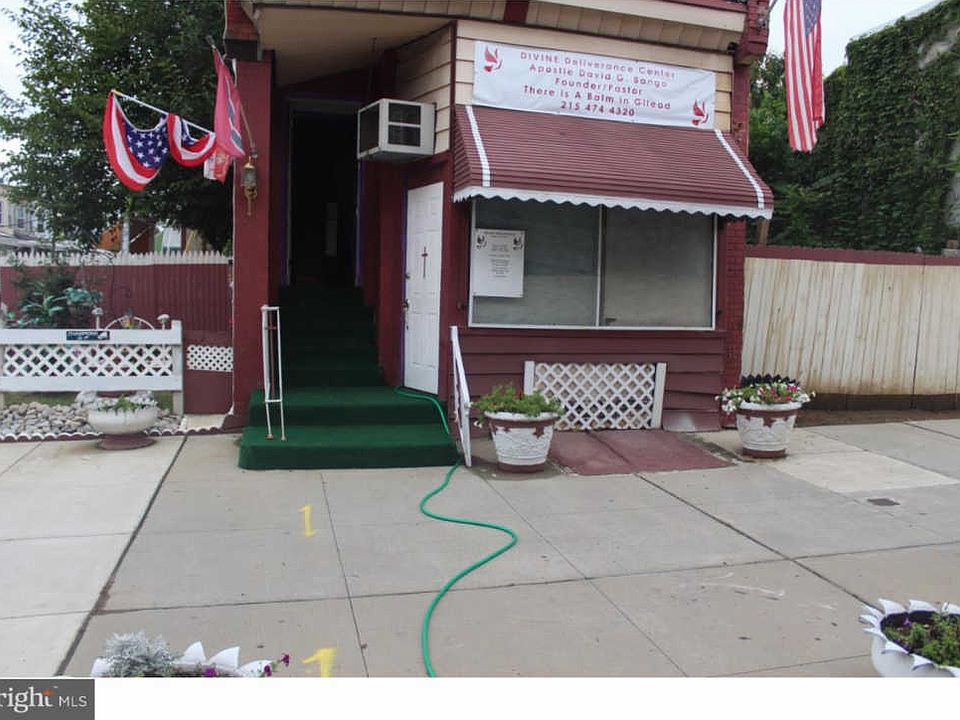 2nd image of 5425 Market St