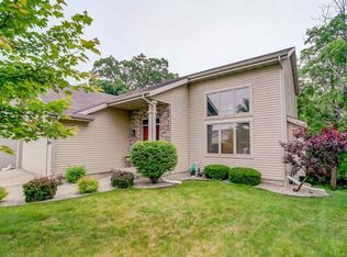 3929 Cosgrove Dr, Madison, WI 53719