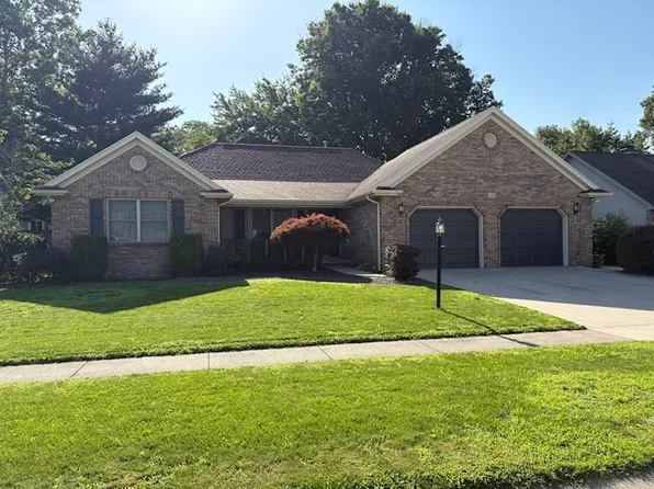12 Lafayette Mdws, Mattoon, IL 61938