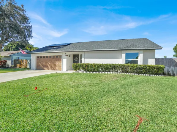 122 Parkwood Drive, Royal Palm Beach, FL 33411
