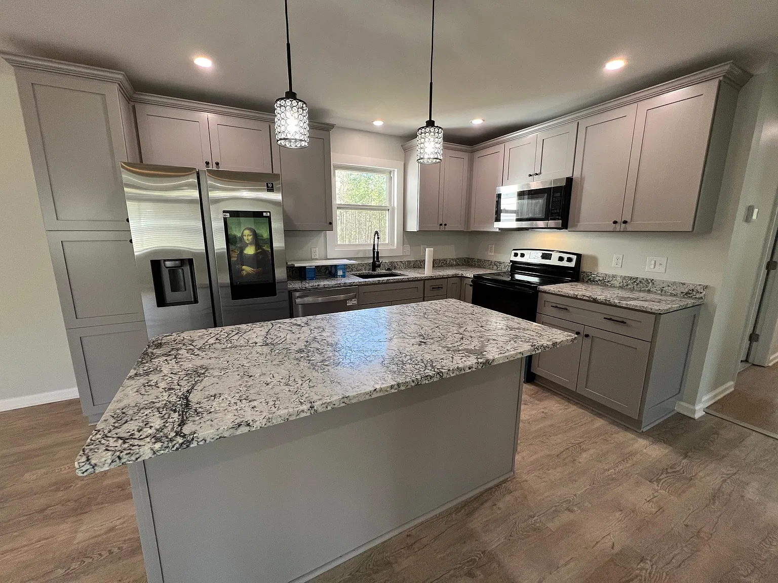 3760 Reid Rd — Photo 2