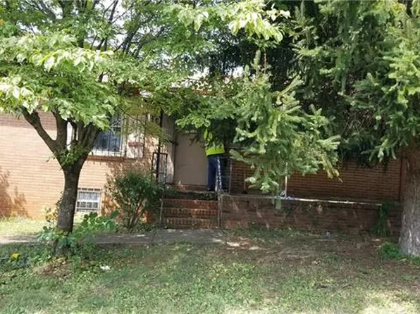 304 W King St, Kings Mountain, NC 28086