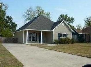 1016 Austin St, Wetumpka, AL 36092