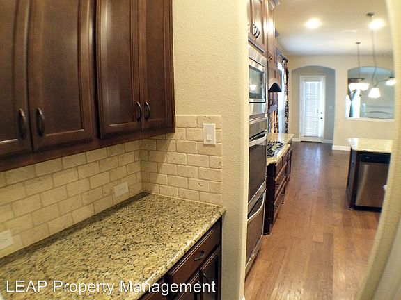 5th image of 1900 Brown Stone Dr